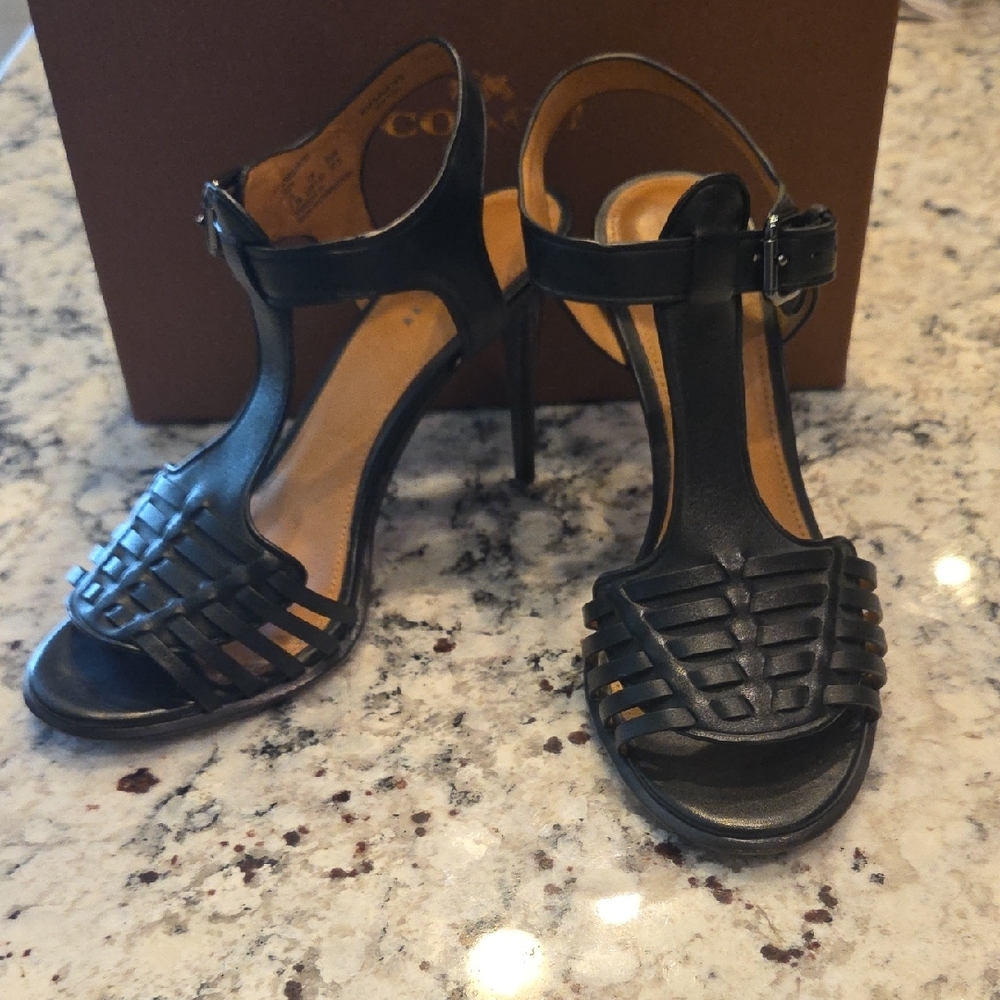 Coach Izzy Black Strappy Weaved Women's Heels Size 7.5B With Original Box - Picture 6 of 11